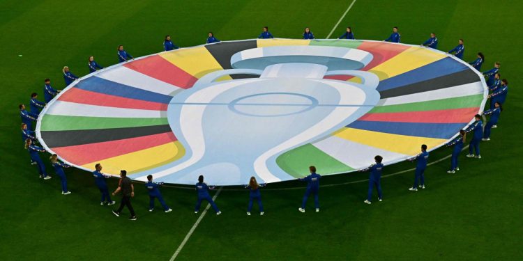 Sportske novosti – Nevjerojatno, ali istinito: Pogledajte koga kladionice smatraju najvećim favoritom za osvajanje Eura