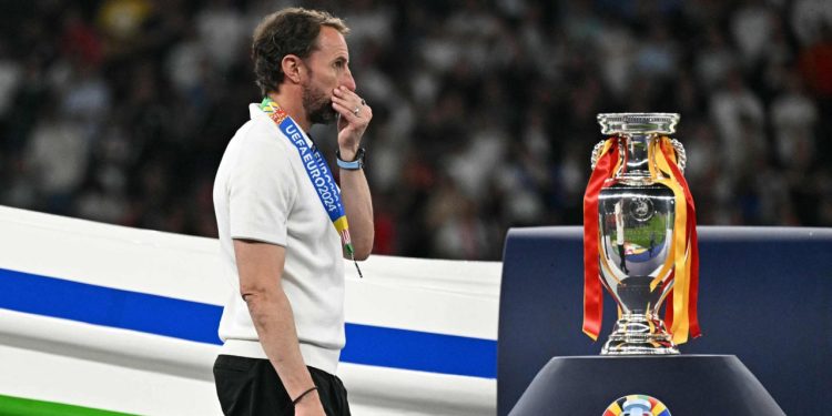 Sportske novosti – Nije vratio nogomet kući, ali bilo bi najbolje da ode s klupe. Da vidimo što će napraviti drugi