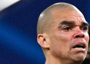 Sportske novosti – Očekivali smo suze Ronalda, ali CR7 je tješio suigrača. Pogledajte potpuni slom legende