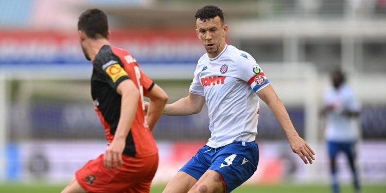 Sportske novosti – Pao je dogovor na Poljudu: Perišić potpisao novi ugovor, ali jedan detalj mogao bi zabrinuti navijače