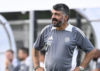 Sportske novosti – Scena s priprema govori sve o ‘Gattusu i Livaji’: Hajdukovci trče samoinicijativno, evo tko ih predvodi