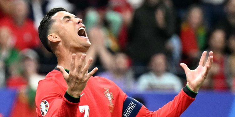 Sportske novosti – Slovenski navijači provociraju Ronalda, s tribina su mu vikali ono što najmanje voli čuti