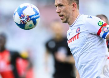 Sportske novosti – Težak četvrtak za hajdukovce: Mladi zabijali, zaigrao i Perišić, a jednoga se čovjeka očekuje ‘svakog časa’