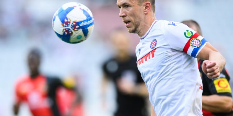 Sportske novosti – Težak četvrtak za hajdukovce: Mladi zabijali, zaigrao i Perišić, a jednoga se čovjeka očekuje ‘svakog časa’