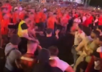 Sportske novosti – Turci ‘podivljali’ nakon ispadanja s Eura, policija spriječila masovnu tučnjavu ispred stadiona