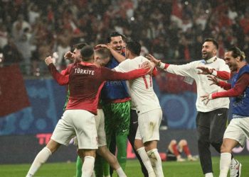 Sportske novosti – UŽIVO: GOOOL! Nizozemci dominirali pa doživjeli šok, Turska vodi u Berlinu