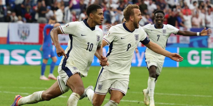 Sportske novosti – UŽIVO Može li Bellingham protiv senzacije turnira kreirati novo čudo? Ovo su očekivani sastavi