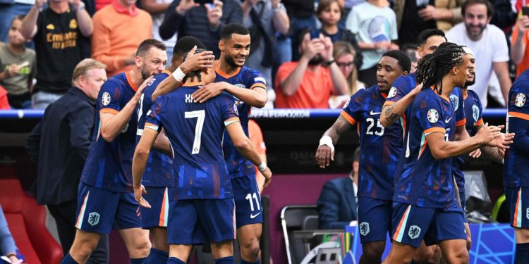 Sportske novosti – UŽIVO: Nizozemska povela udarčinom od 121 km/h. Sjajni Gakpo utišao Rumunje