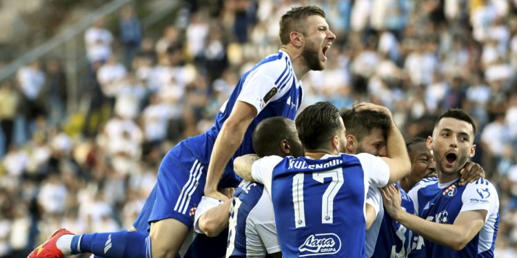 Sportske novosti – UŽIVO Otpali Baturina i dva dinamovca, Pjaca u prvih 11, evo s kim Modri napadaju Makedonce