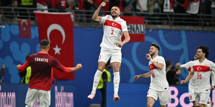 Sportske novosti – UŽIVO: Totalna ludnica u Leipzigu, Turci već u prvoj minuti šokirali Austrijance