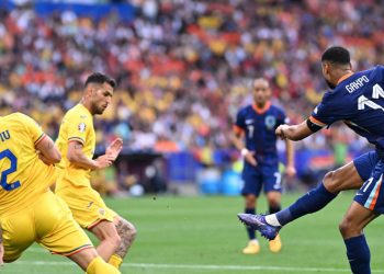 Sportske novosti – UŽIVO/VIDEO: Nizozemska povela udarčinom od 121 km/h, Simons zapucao zicer