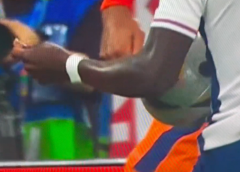 Sportske novosti – VIDEO Saka igrao rukom prije dosuđenog jedanaesterca Engleza: ‘Zašto VAR to nije gledao?’