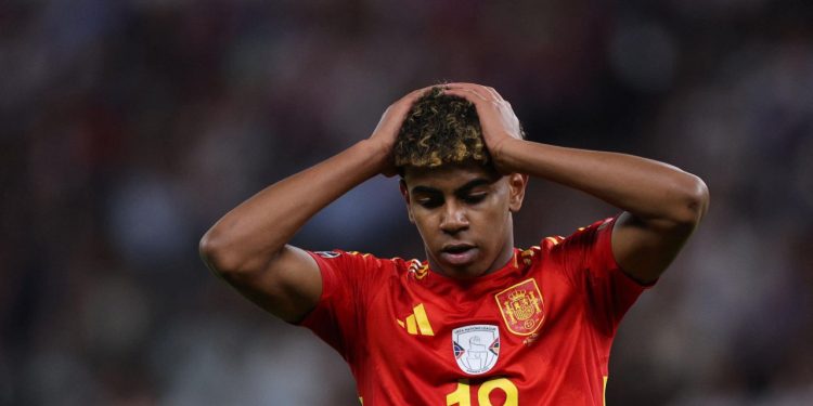 Sportske novosti – Yamal se zaigrao usred slavlja, snimio golog suigrača u prijenosu uživo