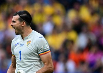 Sportske novosti – Živio je kao beskućnik i s narkomanima se tukao za kruh, a sada je oduševio na Euru: ‘Nisam imao izbora’