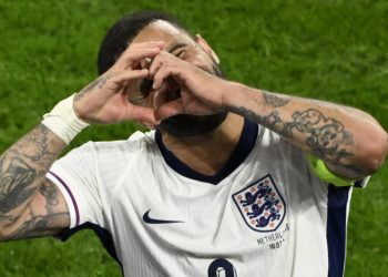 Sportske novosti – Zvijezdu Engleske s tribina će bodriti supruga, ali i ljubavnica, zaštitari već dobili posebne upute