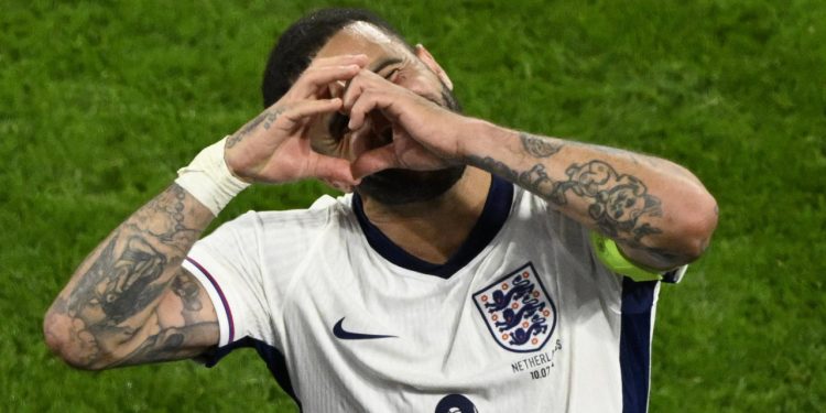 Sportske novosti – Zvijezdu Engleske s tribina će bodriti supruga, ali i ljubavnica, zaštitari već dobili posebne upute