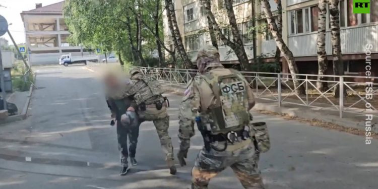 Spriječen teroristički napad povezan s ISIS-om na autobusni kolodvor – FSB — RT Rusija i bivši Sovjetski Savez