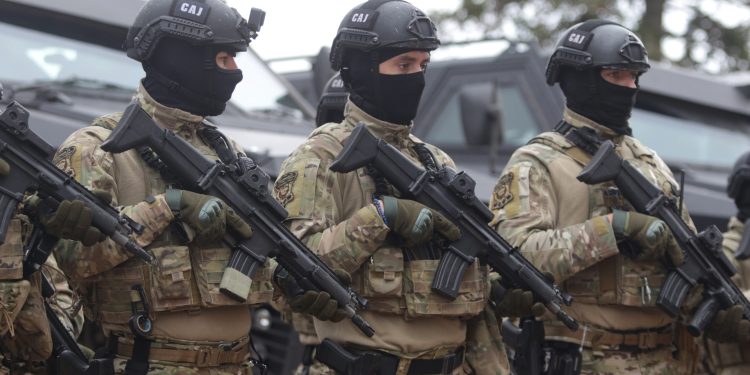 Srbi marširaju, a u BiH se kuha nešto opasno: Jaka velesila ih naoružava oružjem koje nema nitko