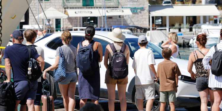 Srbi ogorčeni situacijom na hrvatskoj obali: ‘Pazite, dijele ogromne kazne za ovakvo ponašanje’