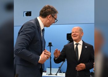 Srpski čelnik poručio njemačkoj kancelarki da traži hitan mirovni sporazum s Ukrajinom — RT World News