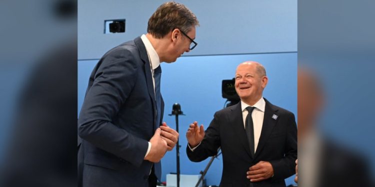 Srpski čelnik poručio njemačkoj kancelarki da traži hitan mirovni sporazum s Ukrajinom — RT World News