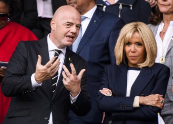 Svi ga traže! Gdje je nestao ‘novi Napoleon’ usred francuske izborne krize