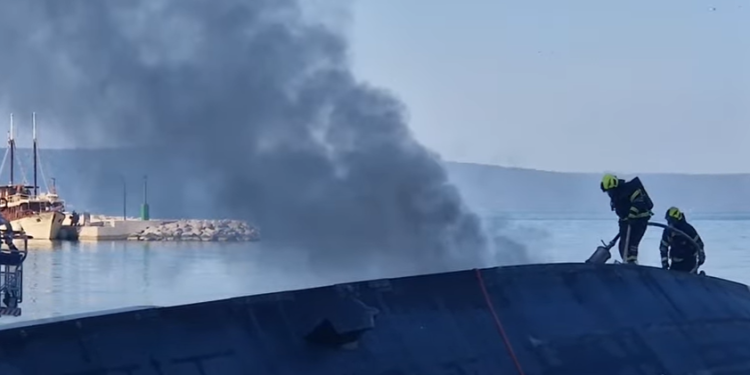 TRAJAT ĆE DANIMA Krenule pripreme za izvlačenje jahte u Makarskoj!