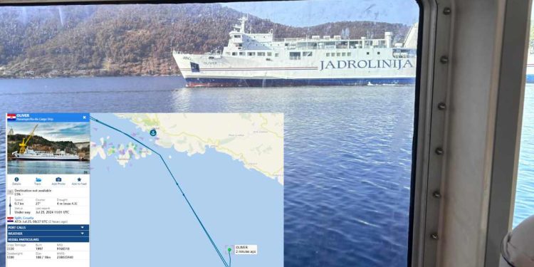 TRAJEKT OLIVER U KVARU Stoji usred Korčulanskog kanala!