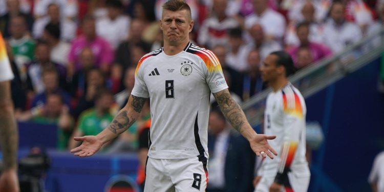 TUŽAN KRAJ Osim što je Kroos odigrao posljednju utakmicu u karijeri, od Elfa se oprostila još jedna legenda | NACIONAL.HR