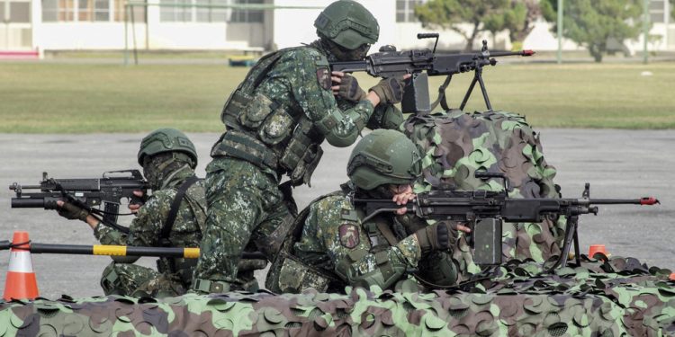 Tajvan mora platiti za obranu – Trump – RT World News