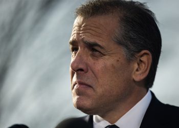 Tenney poziva da se ‘The 51’ procesuira zbog navodnog prikrivanja Bidenovog prijenosnog računala