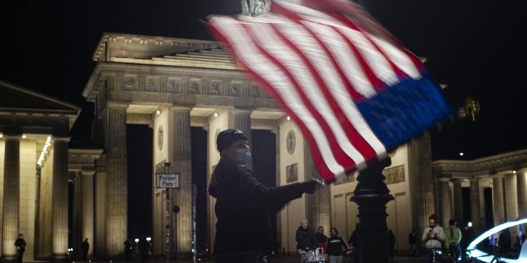 Tijesna utrka između Trumpa i Harris: Ova grupa bi mogla biti ključna