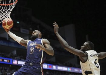 Tim SAD-Južni Sudan 101-100: LeBron James odlučujući, ali kakva bol