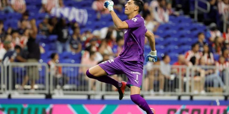 Tko je Andrada, vratar kojeg Roma želi iza Svilara