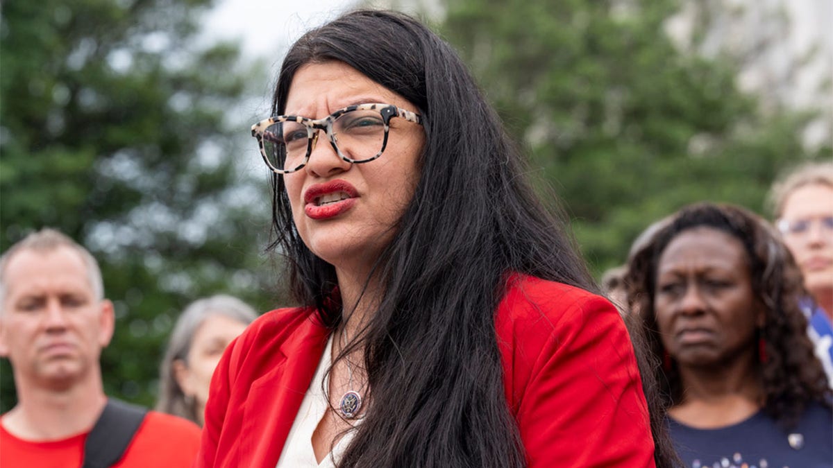 Rep.  Ispod