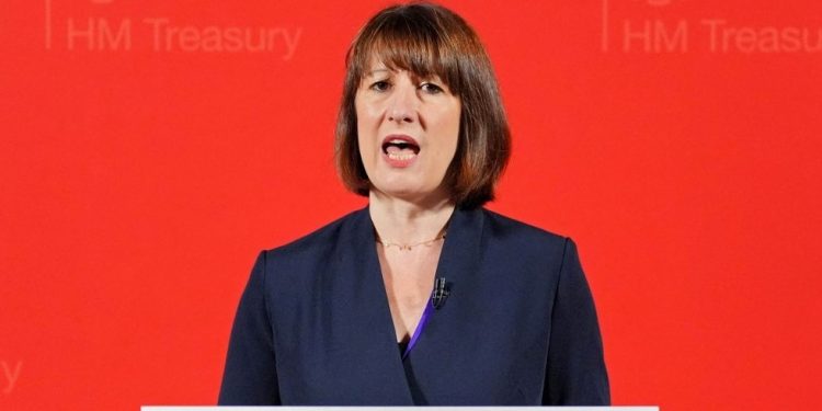 Torijevci su napustili UK s prekomjernom potrošnjom od 22 milijarde funti – kancelarka – RT World News