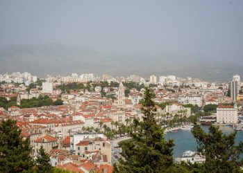 Traži se šef splitskog Zavoda za prostorno uređenje, mora imati najmanje 10 godina radnog iskustva u struci te isticanje u stručnom djelovanju na području arhitekture i urbanizma