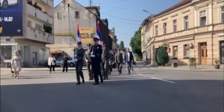 Tresla se BiH, marširala srpska vojska: ‘Hrvati i Bošnjaci uvijek su bili na strani zla’