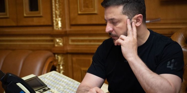 Trump je održao ‘jako dobar’ telefonski razgovor sa Zelenskim — RT World News