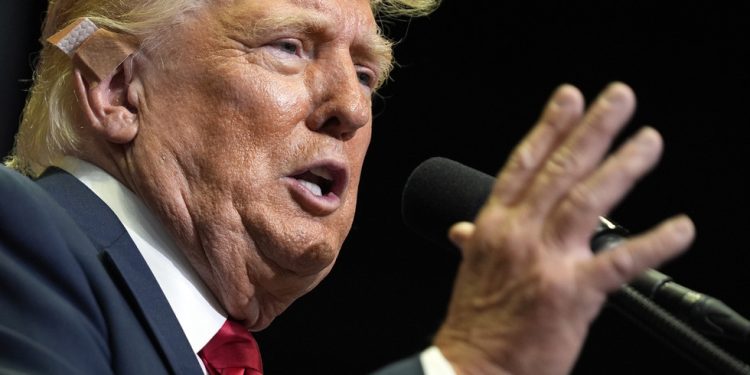 Trump kaže da je ‘primio metak za demokraciju’ — RT World News