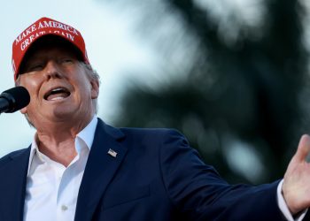 Trump kaže da ‘ne voli sankcije’ — RT World News