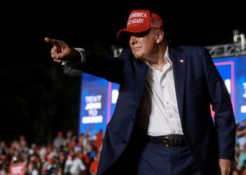 Trump postavlja novi izazov Bidenu — RT World News