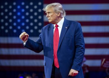 Trump reagira na Bidenov izlazak iz utrke — RT World News