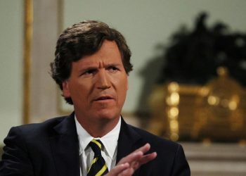 Tucker Carlson najavljuje intervju sa Zelenskim — RT World News