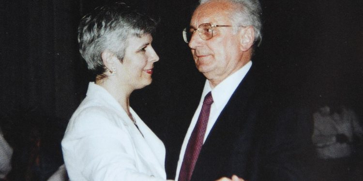 Tuđmanova ‘miljenica’ zasjala na tronu, ali onda je brutalno izbačena