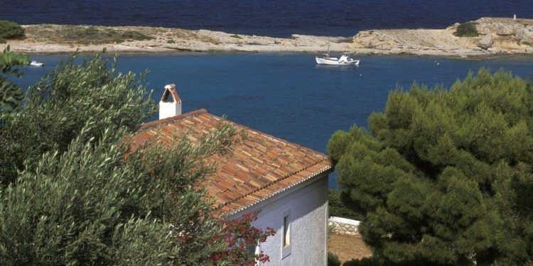 Turist je navodno pronađen mrtav na grčkom otoku s misterioznom ozljedom glave