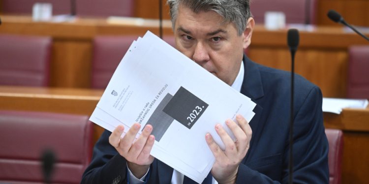 U Saboru pale teške optužbe, SDP-ovac upozorio: ‘Bolnički sustavi nemaju pojma kome duguju’