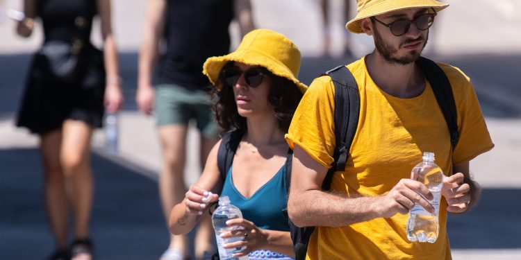 U ovom hrvatskom biseru temperature su 9 stupnjeva niže: Turisti razgrabili sve sobe i apartmane