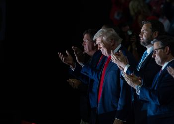 U sjeni Trumpa vreba jedna puno opasnija osoba: Ima dosta bolesne ambicije