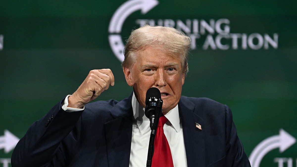 SAD-GLASANJE-POLITIKA-TRUMP2